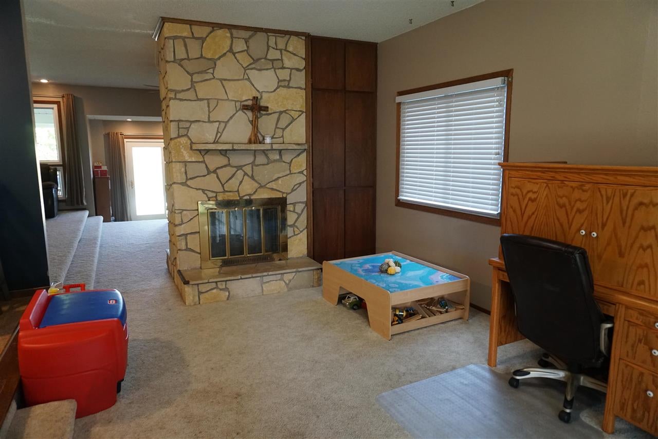 505 South Riggs Street Lone Tree, IA 52755 - Photo 9 of 27 Gallery Image 9