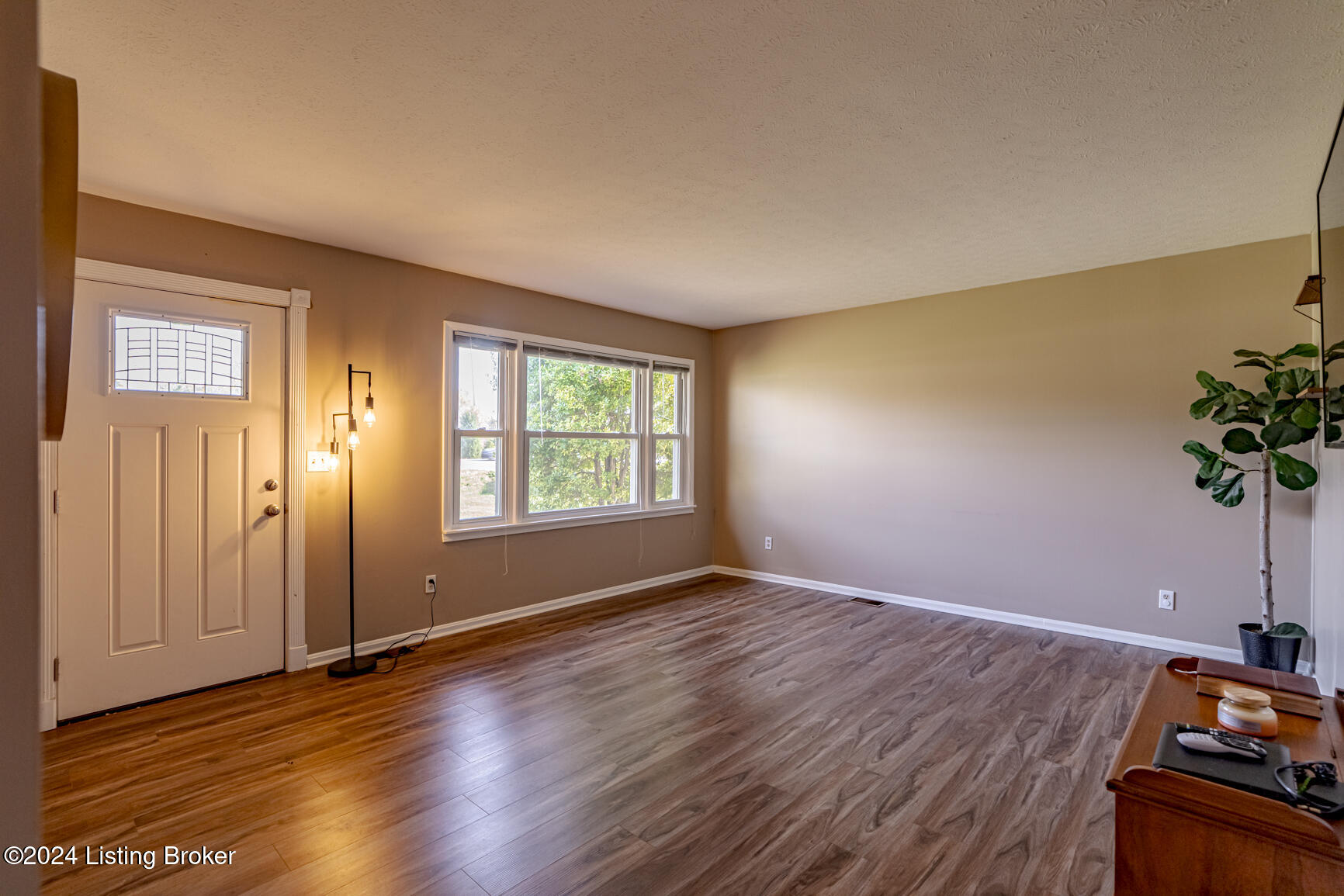 6731 Springfield Road Bardstown, KY 40004 - Photo 4 of 26 4