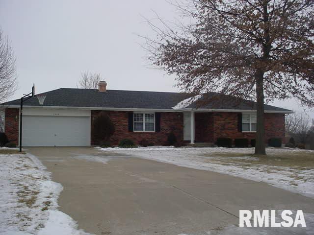 1519 Maas Road Quincy, IL 62305 - Photo 1 of 6 Gallery Image 1