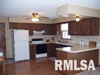 1519 Maas Road Quincy, IL 62305 - Photo 4 of 6 Gallery Image 4