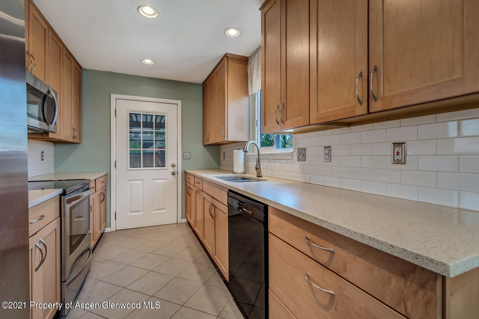 2437 Ute Avenue Rifle, CO 81650 - Photo 9 of 20 09_2437_Ute_Ave008_mls