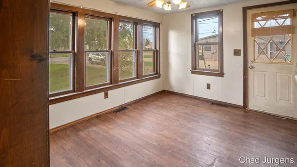 $160,000 | 4805 3 Mile Road, Bay City, MI 48706