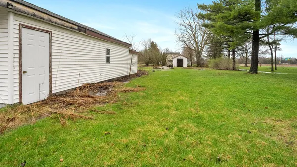 $160,000 | 4805 3 Mile Road, Bay City, MI 48706