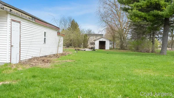 $160,000 | 4805 3 Mile Road, Bay City, MI 48706