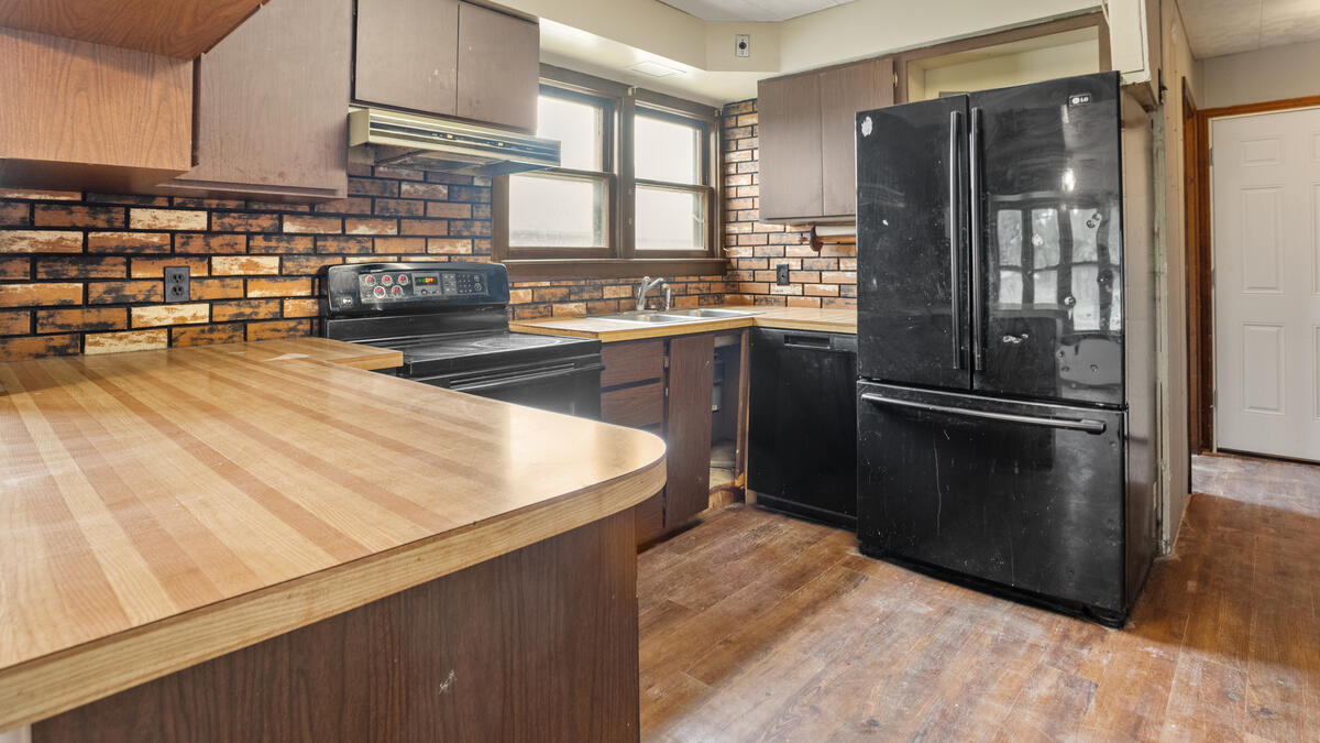 4805 3 Mile Road Bay City, MI 48706 - Photo 4 of 16 4805-3-Mile_004