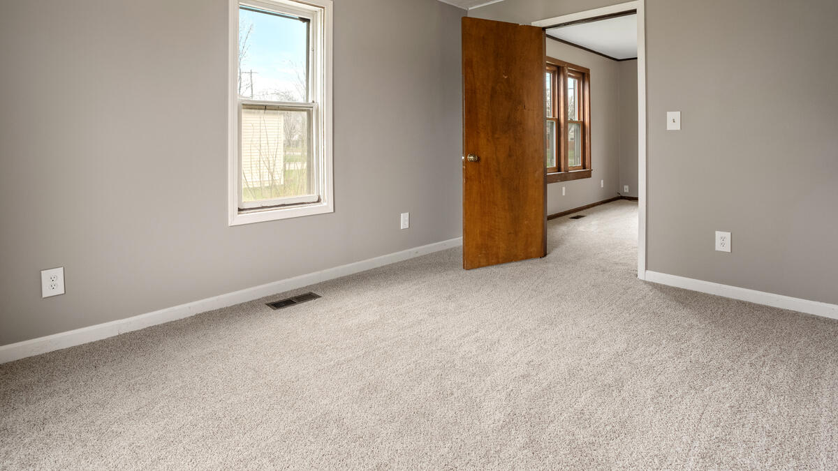 4805 3 Mile Road Bay City, MI 48706 - Photo 8 of 16 4805-3-Mile_008