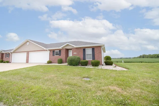 $184,900 | 170 Sunset Drive, Winchester, IN 47394