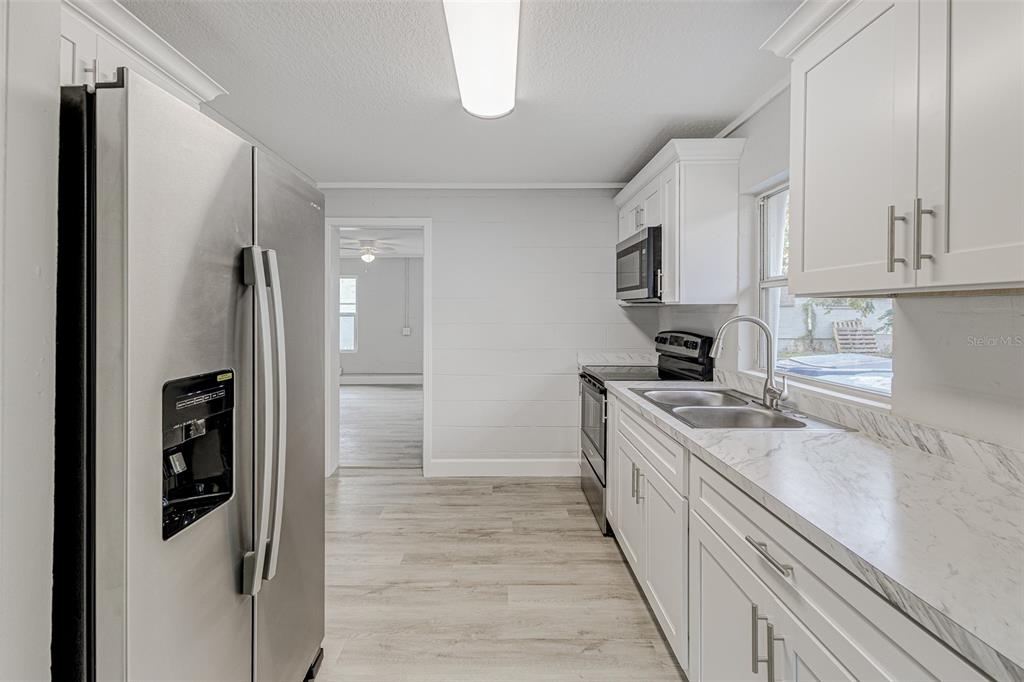 9 1st Street Southeast Fort Meade, FL 33841 - Photo 2 of 15