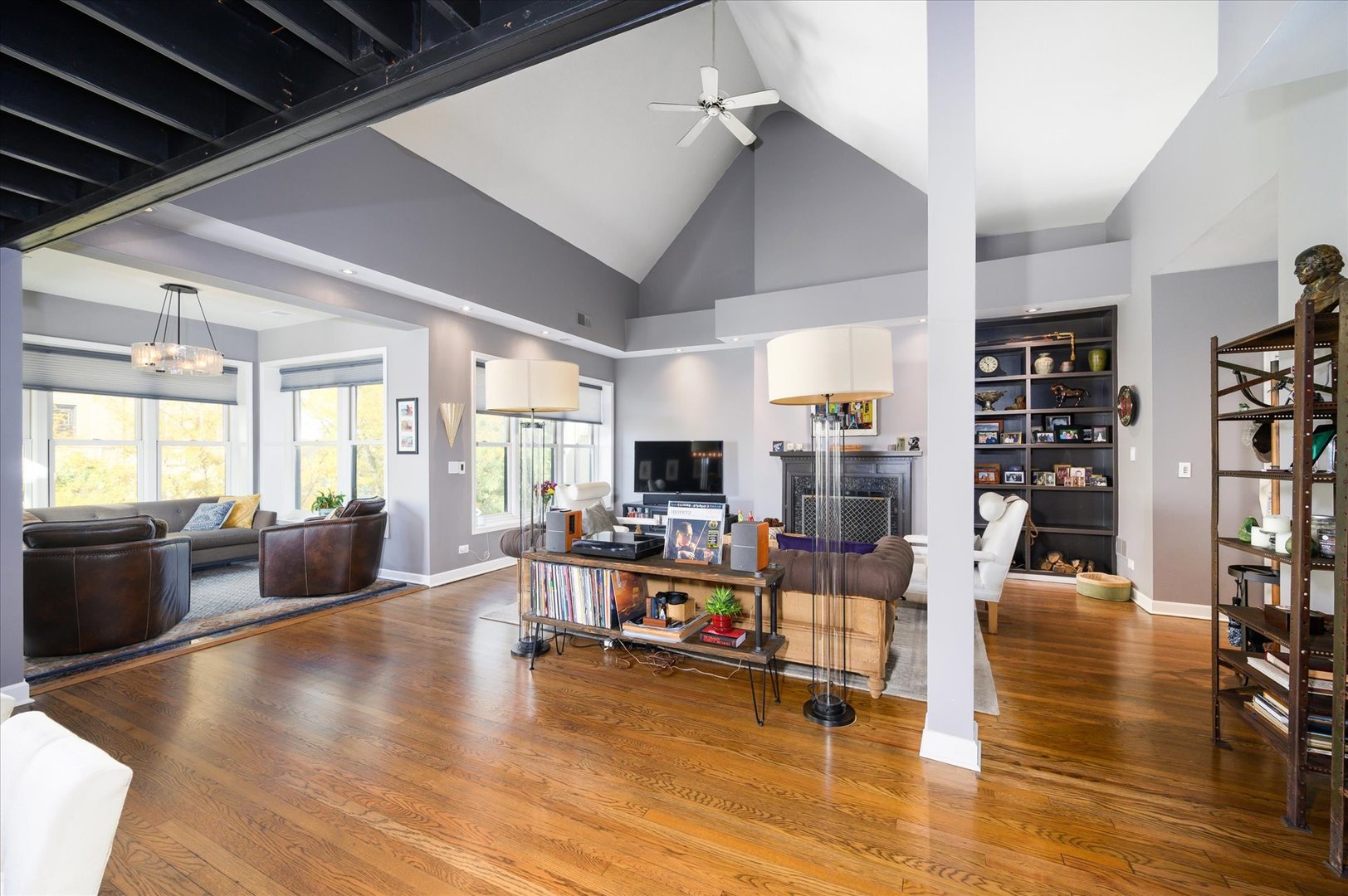5047 North Sheridan Road, Unit 3S Chicago, IL 60640 - Photo 2 of 25