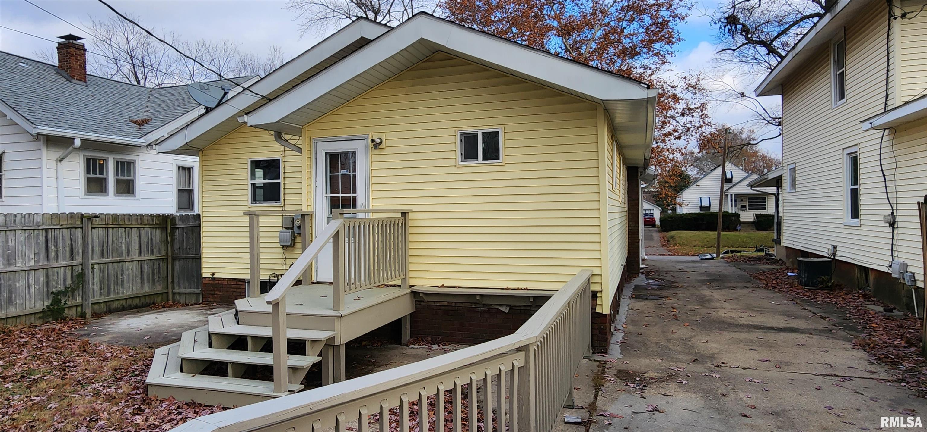 2513 South 9th Street Springfield, IL 62703 - Photo 4 of 30