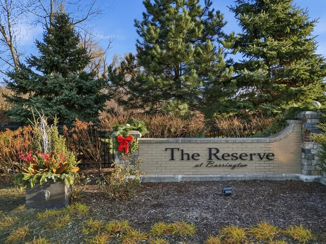 $140,000 | 1419 Somerset Place, Barrington, IL 60010