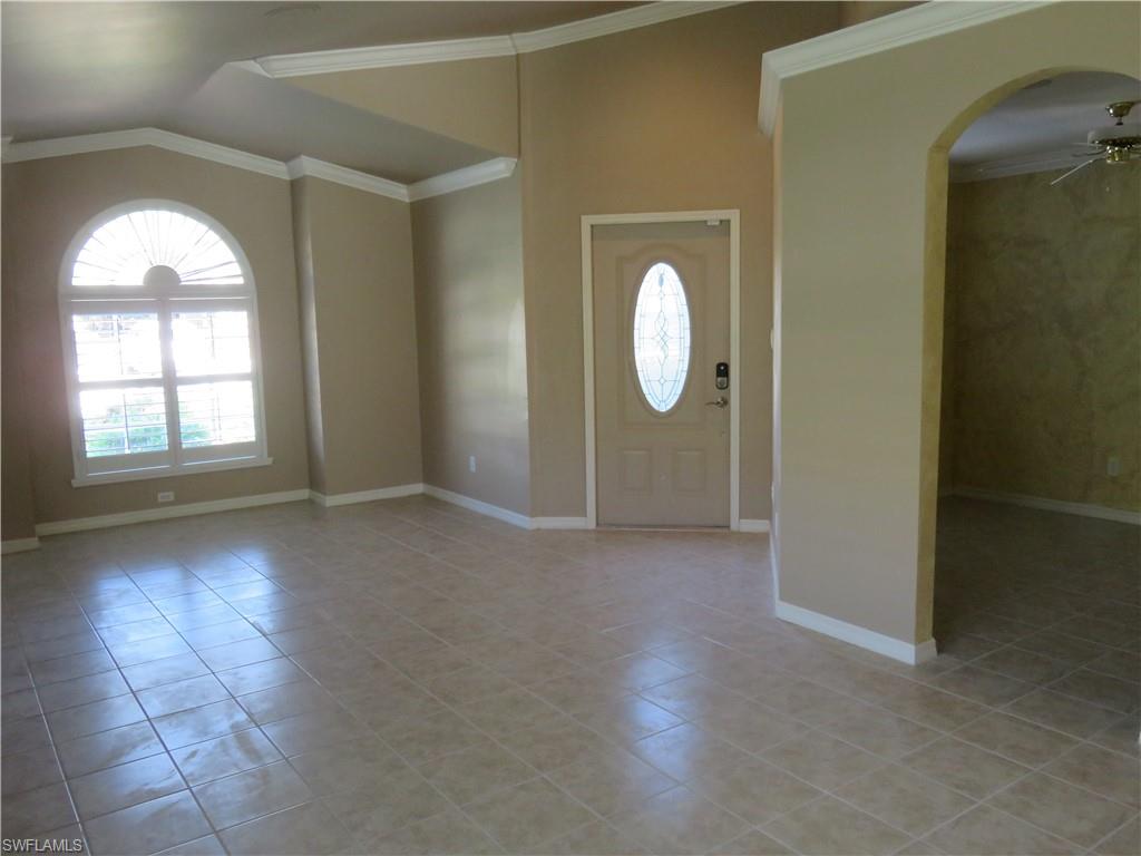 21711 Brixham Run Loop Estero, FL 33928 - Photo 9 of 28 Entry/LR/Den