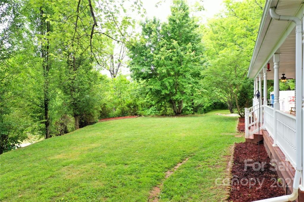 2701 River Road Sylva, NC 28779 - Photo 6 of 40 Gallery Image 6