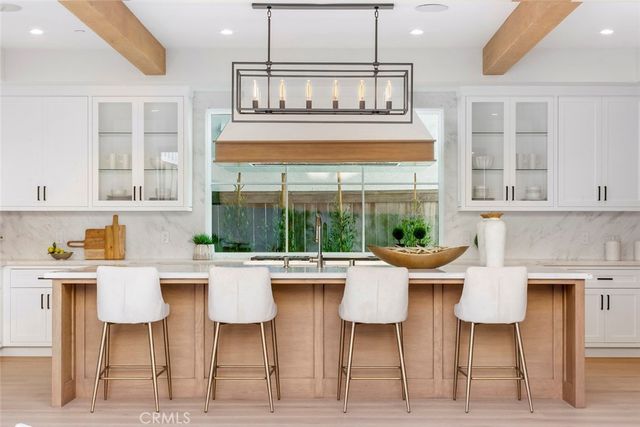 $6,795,000 | 521 12th Street, Huntington Beach, CA 92648