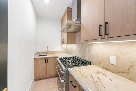 $6,795,000 | 521 12th Street, Huntington Beach, CA 92648