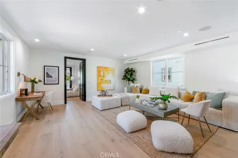 $6,795,000 | 521 12th Street, Huntington Beach, CA 92648