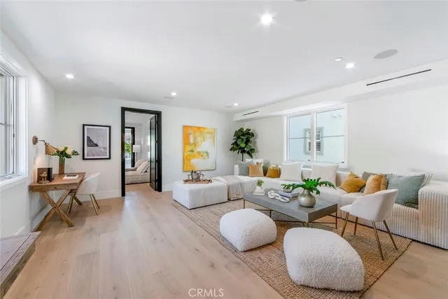 $6,795,000 | 521 12th Street, Huntington Beach, CA 92648