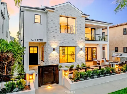 $6,795,000 | 521 12th Street, Huntington Beach, CA 92648