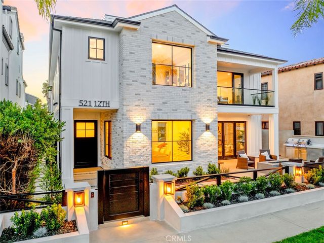 $6,795,000 | 521 12th Street, Huntington Beach, CA 92648