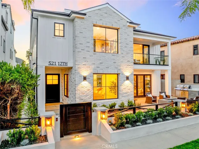 $6,795,000 | 521 12th Street, Huntington Beach, CA 92648