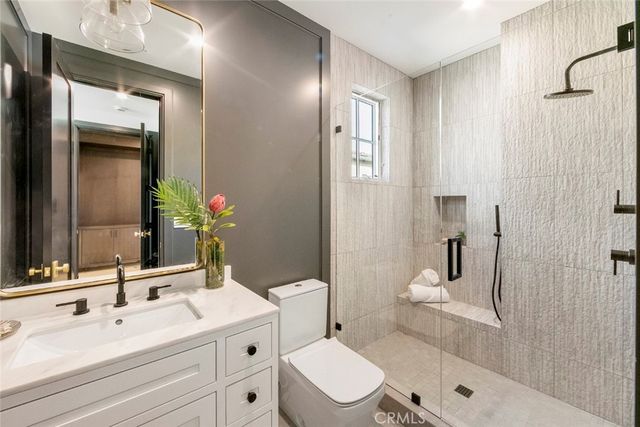 $6,795,000 | 521 12th Street, Huntington Beach, CA 92648