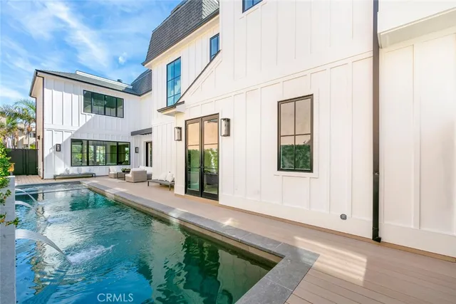 $6,795,000 | 521 12th Street, Huntington Beach, CA 92648