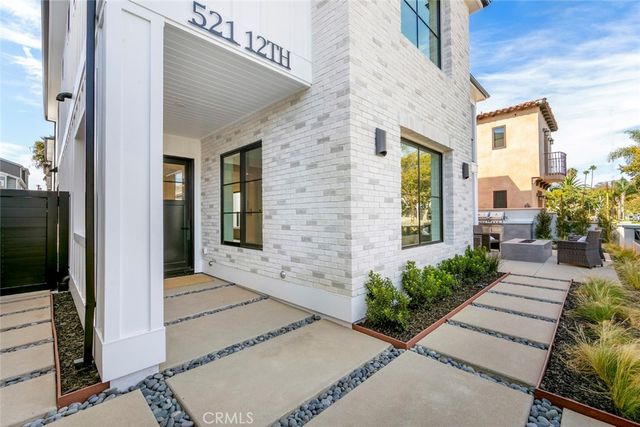 $6,795,000 | 521 12th Street, Huntington Beach, CA 92648