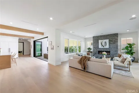 $6,795,000 | 521 12th Street, Huntington Beach, CA 92648