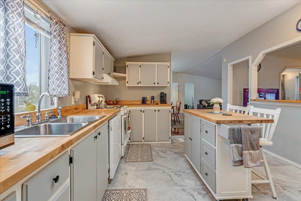 10510 West Richland Road, Unit 11 Cheney, WA 99004 - Photo 15 of 35 Gallery Image 15