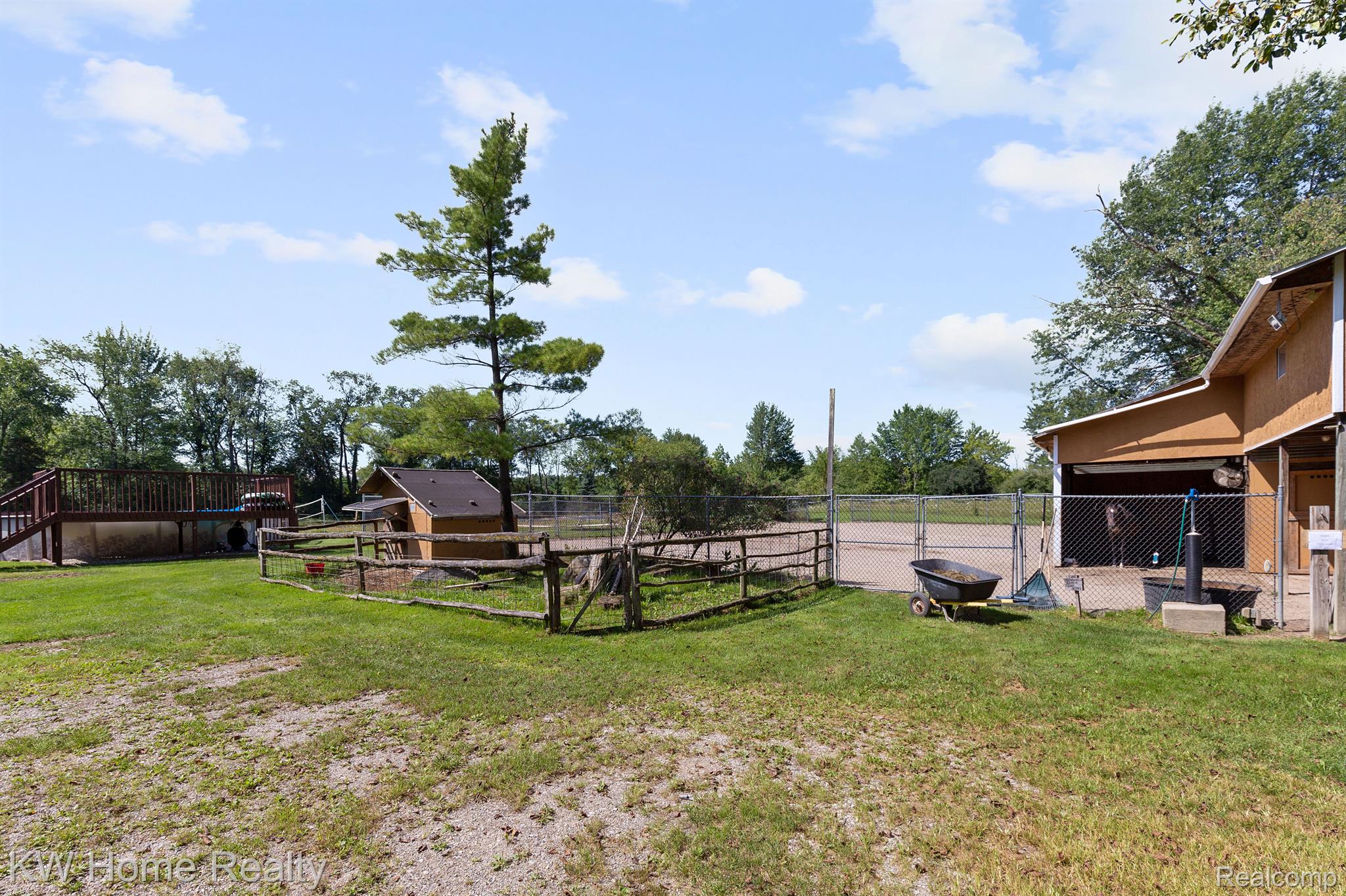 365 North Kellogg Road Howell, MI 48843 - Photo 61 of 69 Gallery Image 61