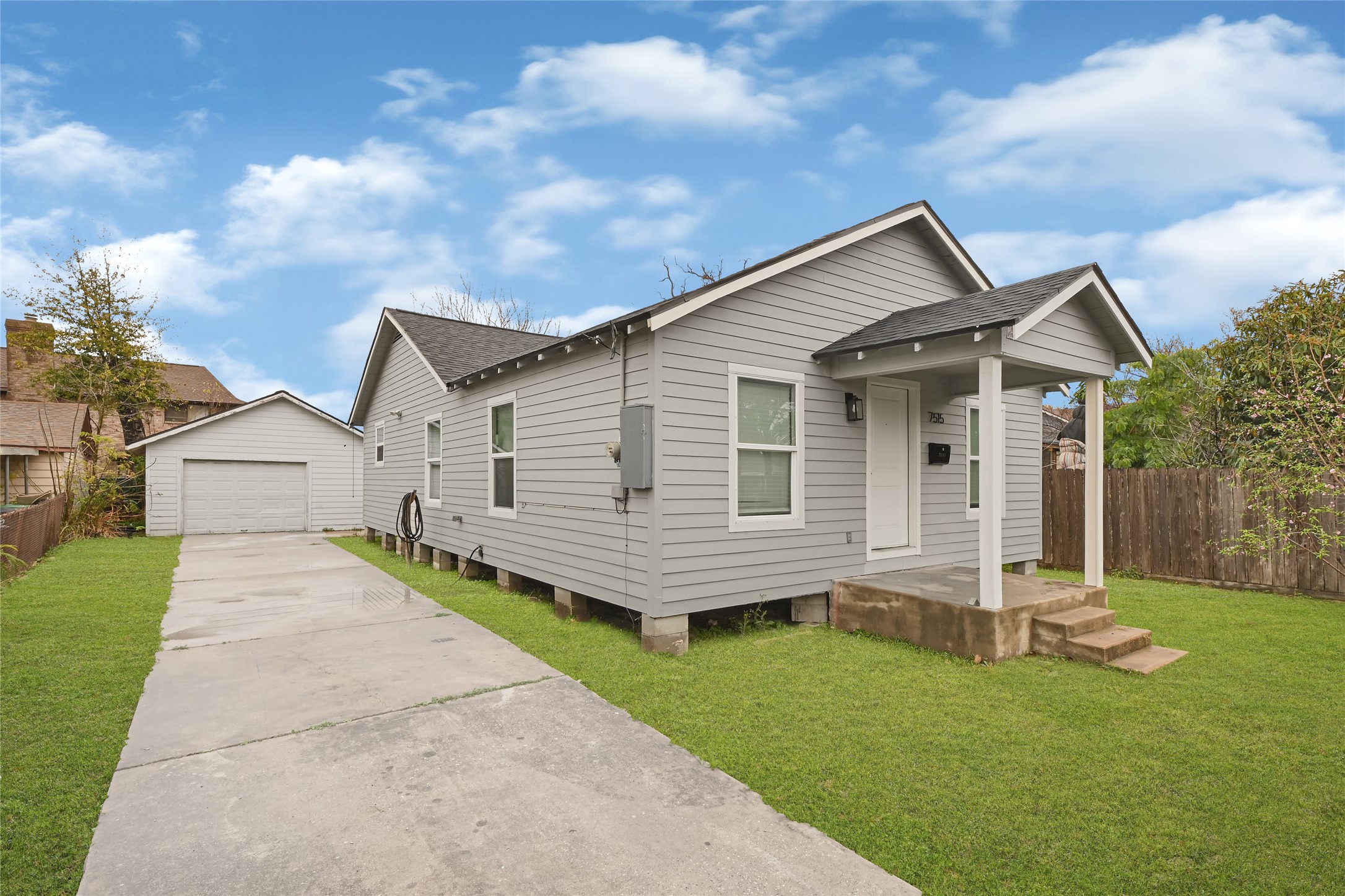 7515 Laredo Street Houston, TX 77020 - Photo 2 of 18