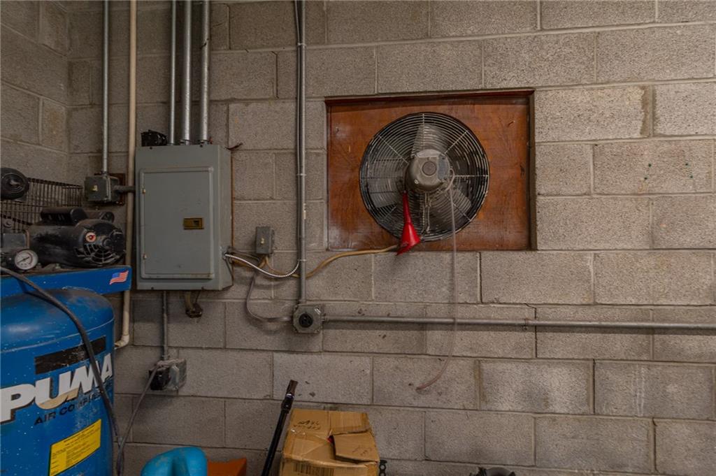 14 John Street Carnegie, PA 15106 - Photo 36 of 41 a front view of a house with garden