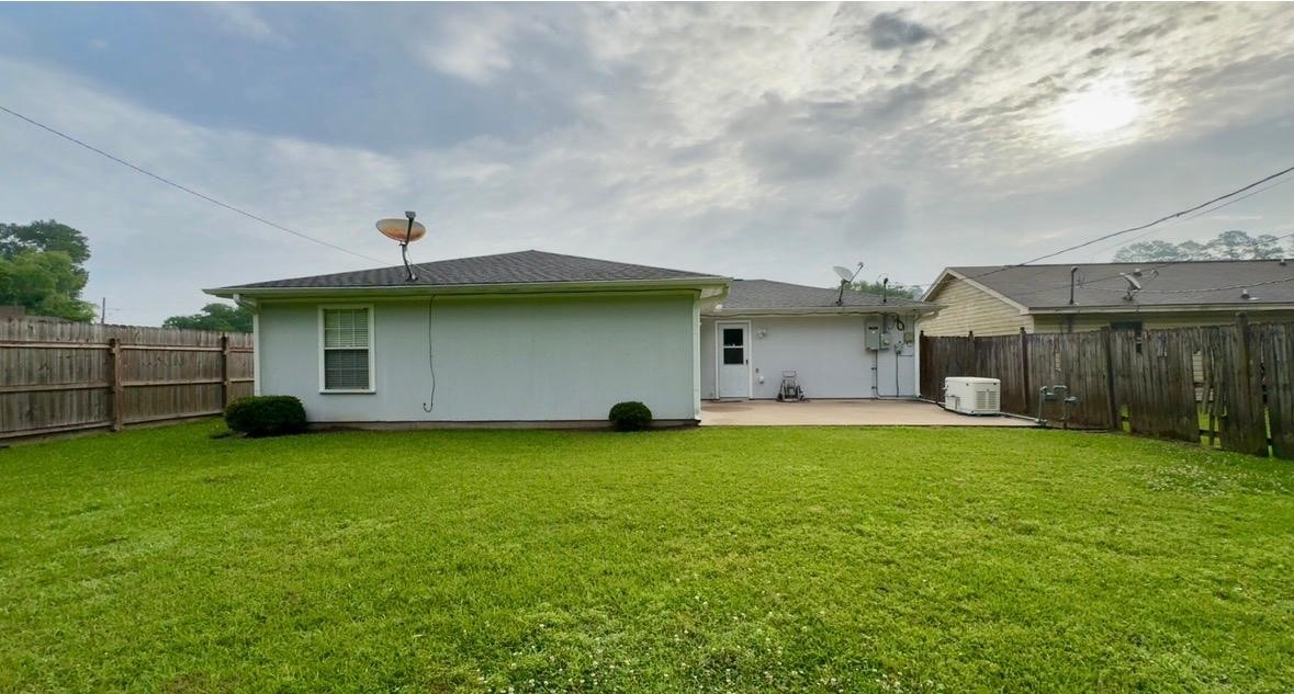 4665 Glen Oaks Circle Beaumont, TX 77708 - Photo 18 of 20
