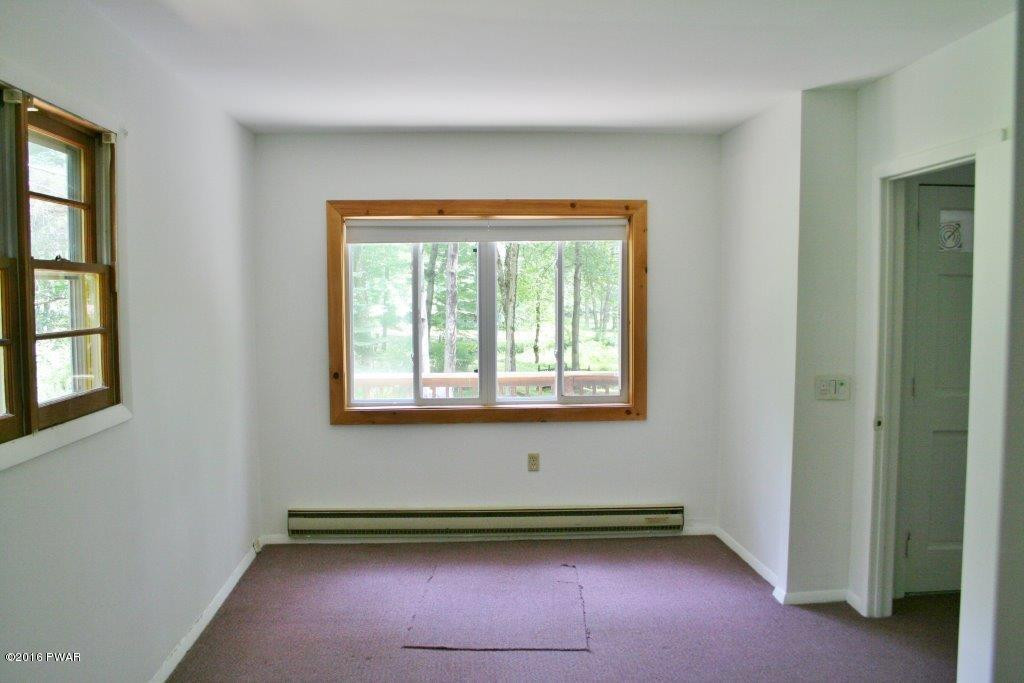 125 Markle Road Hawley, PA 18428 - Photo 14 of 19 10