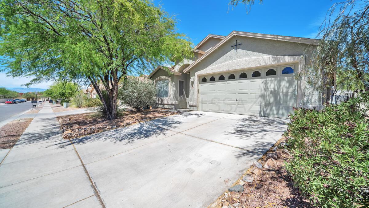 8305 South Bainbridge Road Tucson, AZ 85747 - Photo 2 of 25 Gallery Image 2