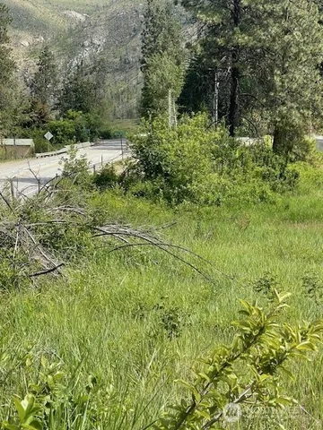 a view of an outdoor space and a yard