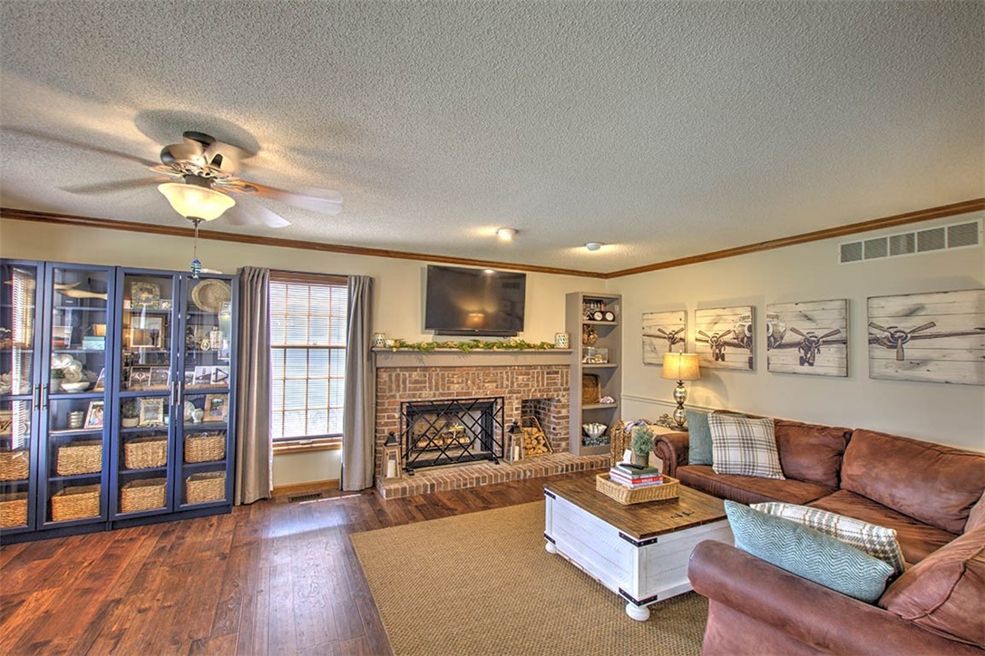 4624 Nicklaus Court Decatur, IL 62526 - Photo 8 of 33