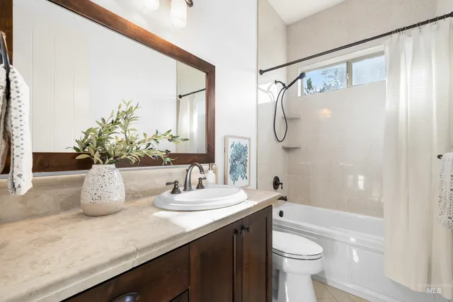 $1,100,000 | 7521 North Grand Ridge Lane, Eagle, ID 83616