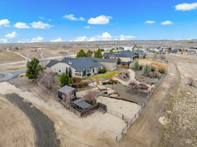 $1,100,000 | 7521 North Grand Ridge Lane, Eagle, ID 83616