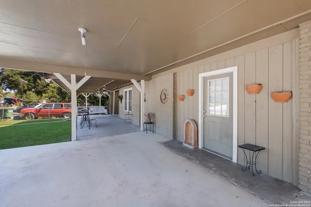 $265,000 | 214 Schmeltzer Lane, San Antonio, TX 78213