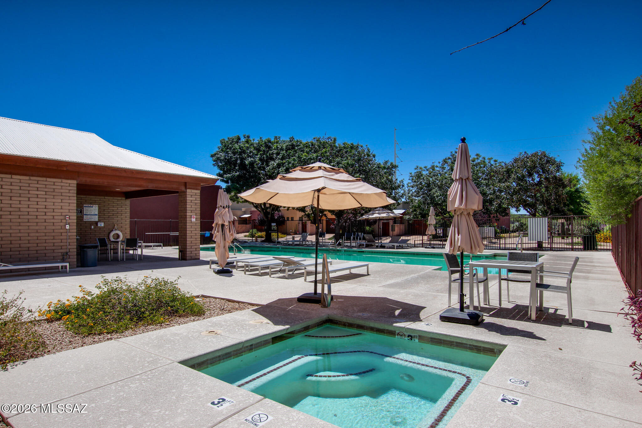 383 East Croydon Park Road Tucson, AZ 85704 - Photo 9 of 50