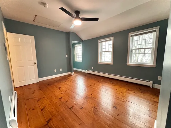 $3,250 | 4 Kent Street, Unit 2, Newburyport, MA 01950
