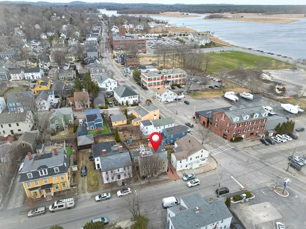 $3,250 | 4 Kent Street, Unit 2, Newburyport, MA 01950