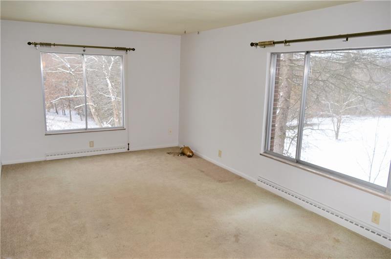 136 Alameda Road Butler, PA 16001 - Photo 8 of 24 Gallery Image 8