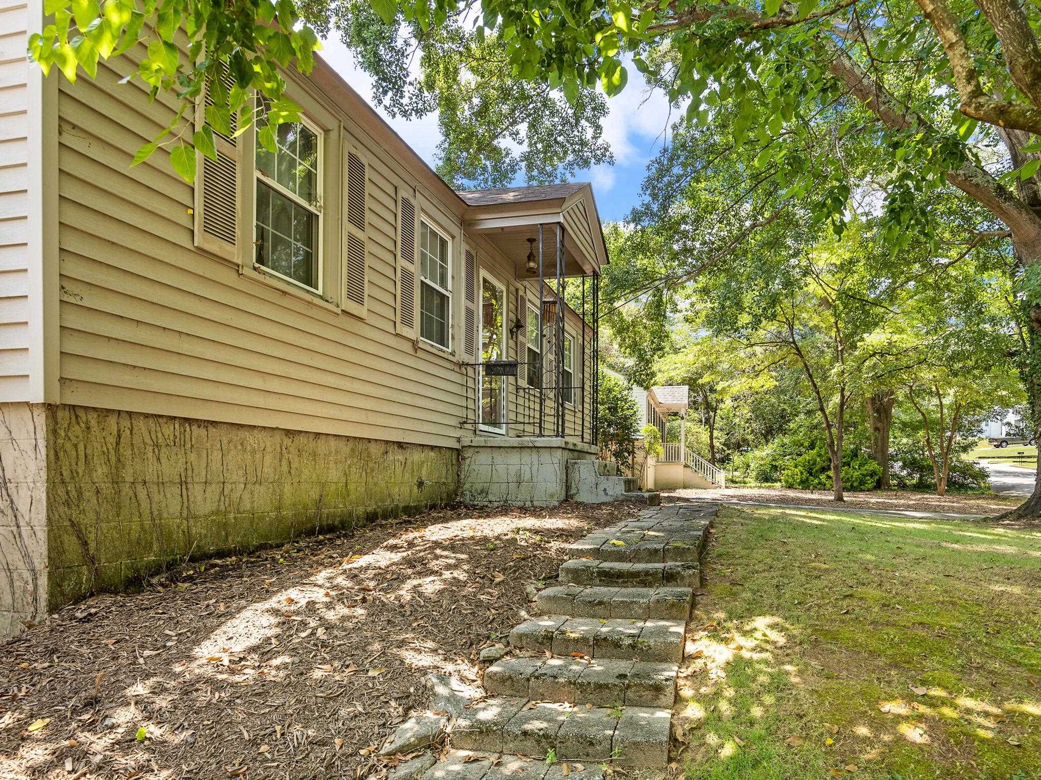 111 Rosemary Road Spartanburg, SC 29301 - Photo 3 of 26 Gallery Image 3