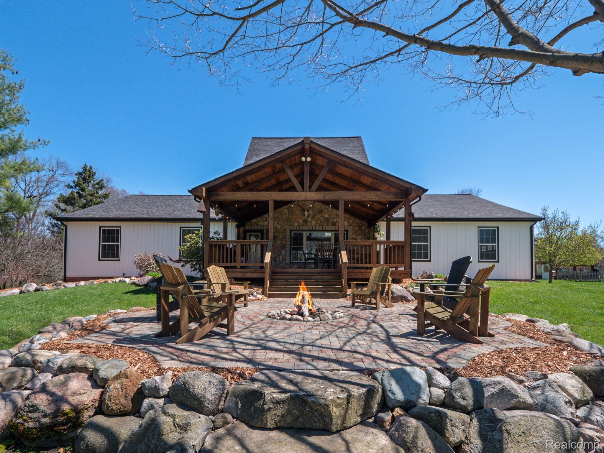 7291 Cedar Lake Road Pinckney, MI 48169 - Photo 5 of 57 Gallery Image 5