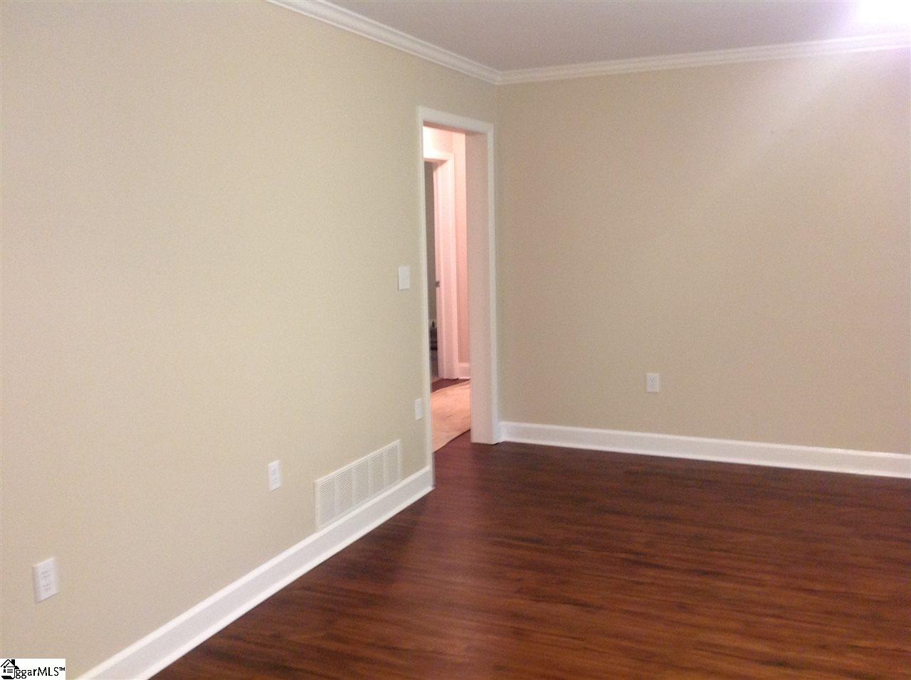 339 Cambridge Road Clinton, SC 29325 - Photo 7 of 32 Gallery Image 7
