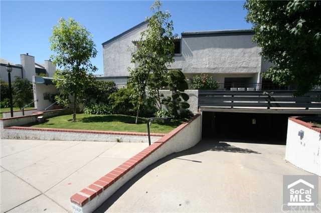 1333 Valley View Road, Unit 13 Glendale, CA 91202 - Photo 1 of 1