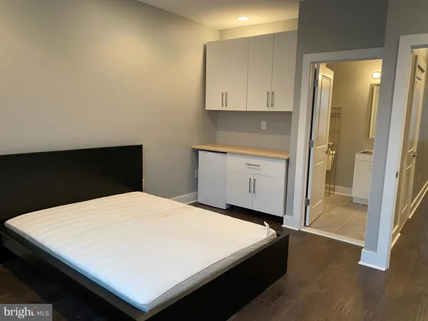 a view of livingroom and furniture