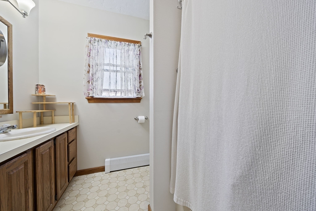 209 Hatherly Road Scituate, MA 02066 - Photo 26 of 40 Gallery Image 26